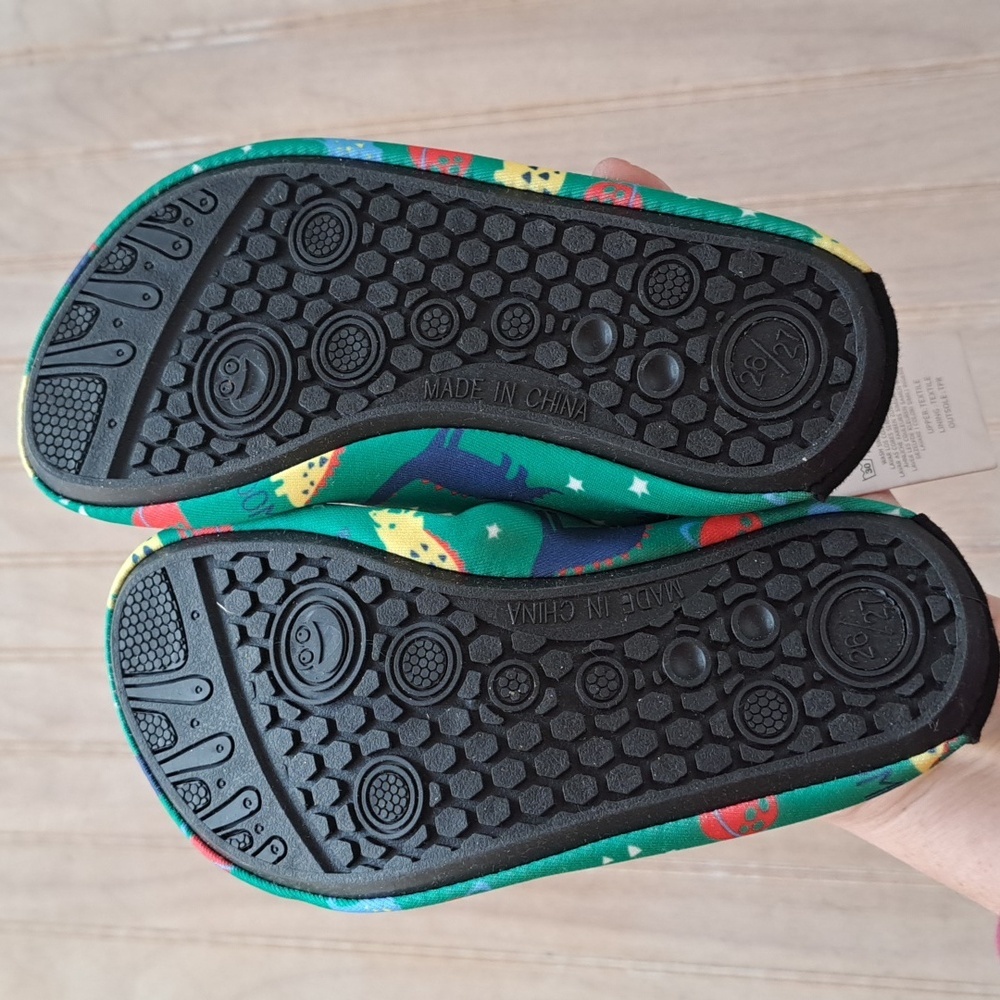 New Beach Water Shoes Quick Dry Non Slip Boys Lightweight Slip On Dinosaur. - Picture 4 of 7